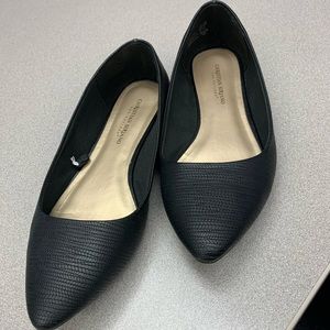 10W black flats